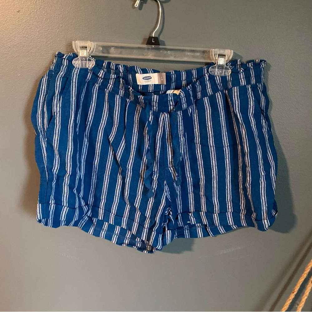 Old Navy Blue and White Striped Shorts